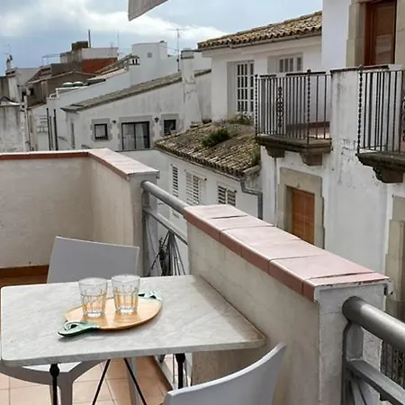 Loft With Terrace In Tossa شقة